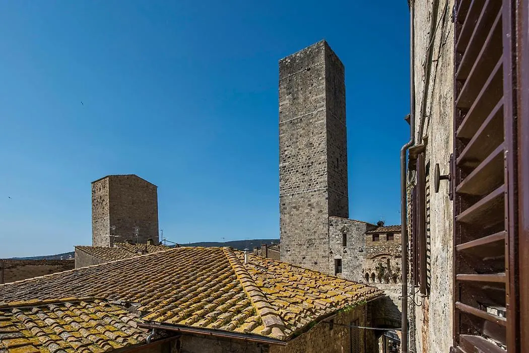 Medieval Palazzo Becci San Gimignano Italien