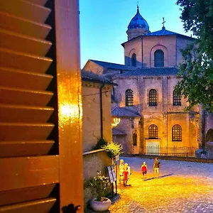 https://casa-domus-galla-placidia.emilia-romagnahotels.net